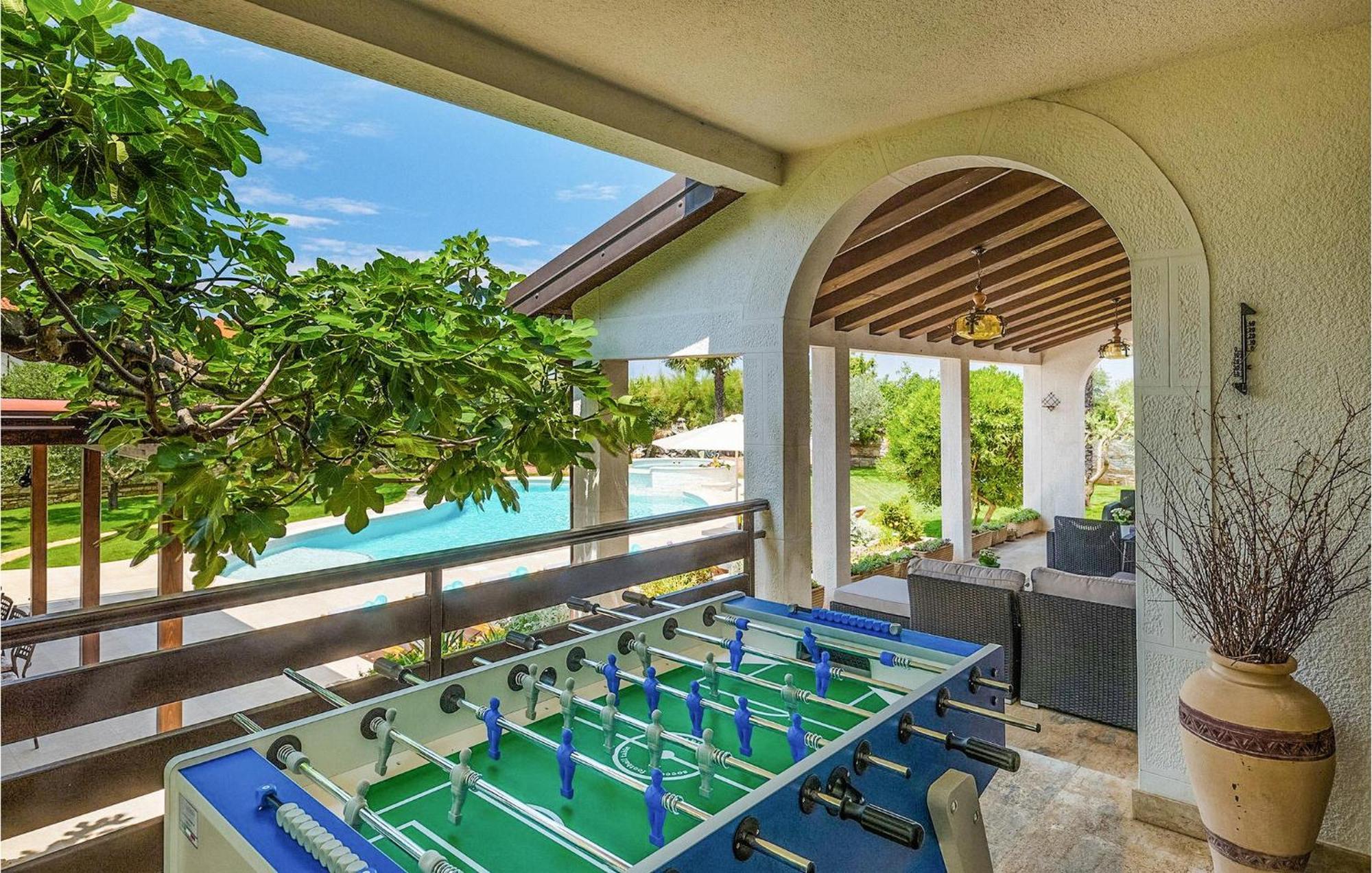 Villa David Пореч Екстериор снимка
