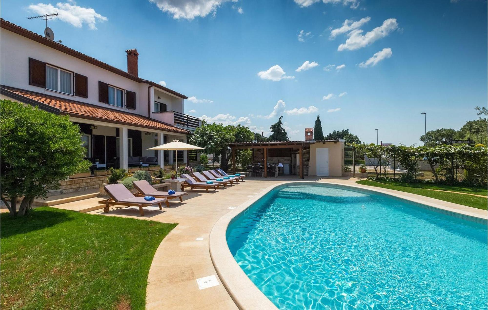 Villa David Пореч Екстериор снимка